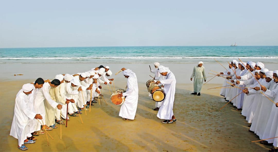 رزیف خوانی در قشم؛ راهنمای کامل آیین، تاریخچه، سازها و زمان برگزاری