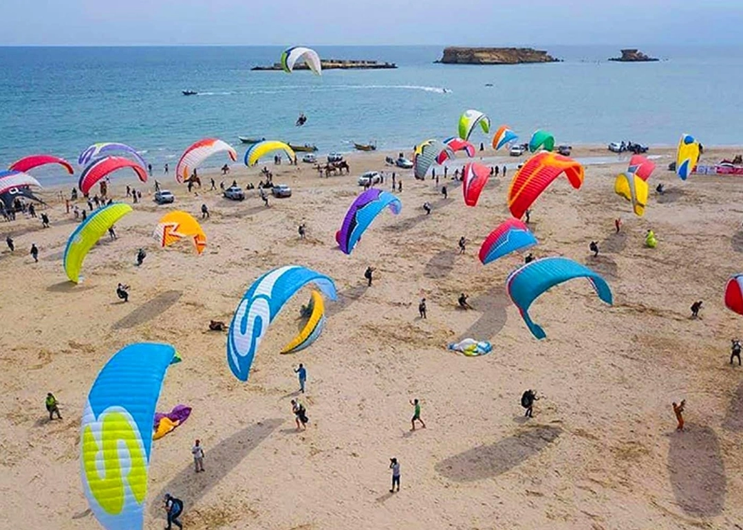 راه رفتن روی آب به سوی جزایر ناز قشم